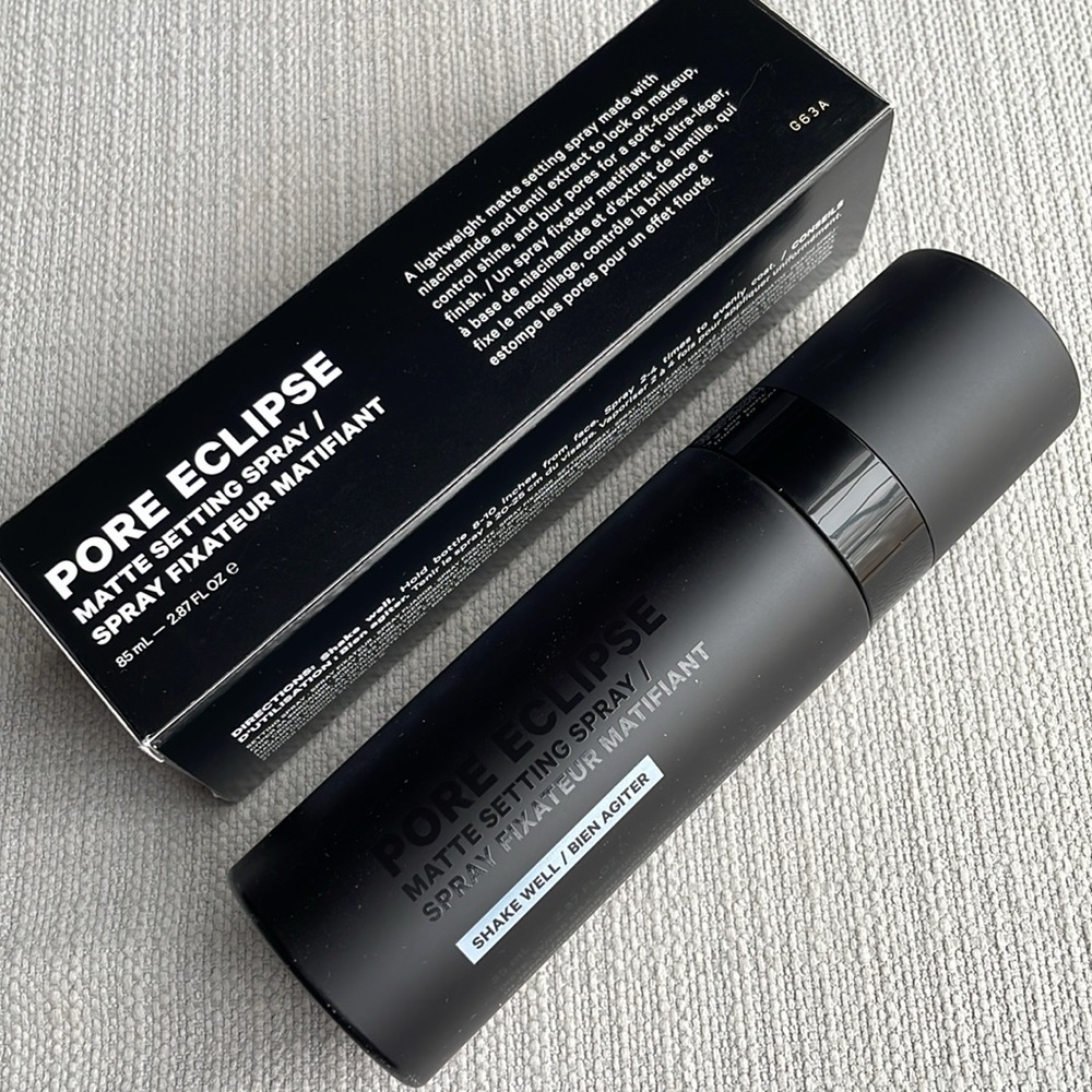 MILK MAKEUP Pore Eclipse Mattifying + Blurring Transfer-Proof Setting Spray